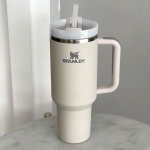 Stanley 40oz Quencher H2.O Flowstate Tumbler (soft matte)